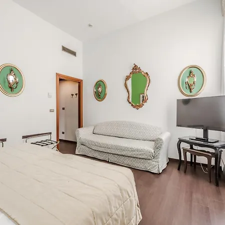 Hotiday Collection - Santa Lucia Otel Venedik