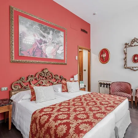 Hotiday Collection - Santa Lucia 4* Venedik