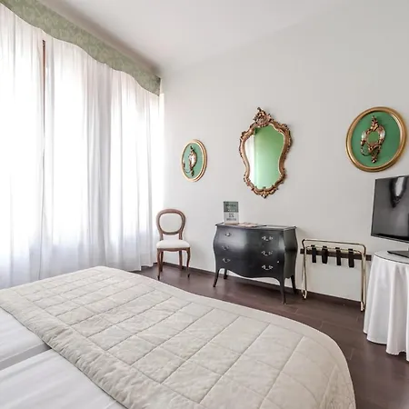 Hotiday Collection - Santa Lucia Otel Venedik