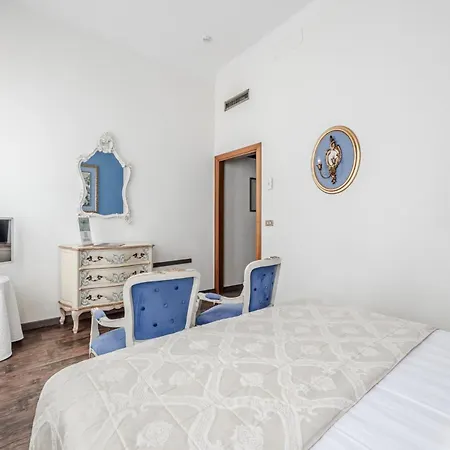 Otel Hotiday Collection - Santa Lucia Venedik